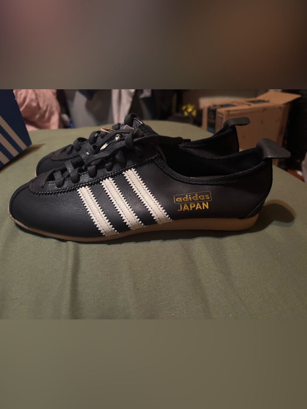 Adidas Originals Japan Mens 6.5 Women’s 7.5 Core Black Gold Gum Leather KK3438